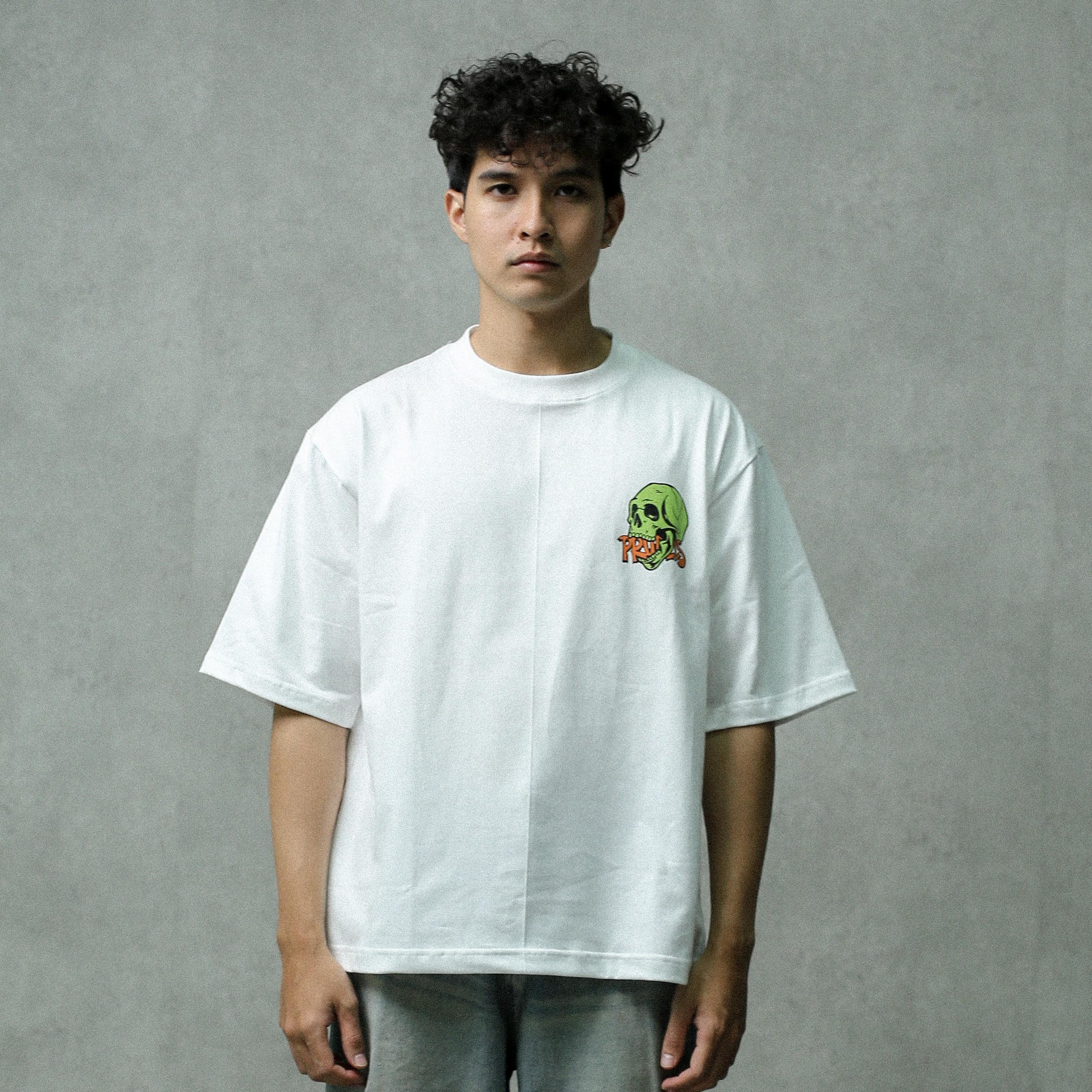 Prudels Kaos Oversize Boxy Putih Unisex - Premium Streetwear Distro - Artikel Green Skull - T-Shirt Full Cotton 16s Tebal Nyaman foto 3