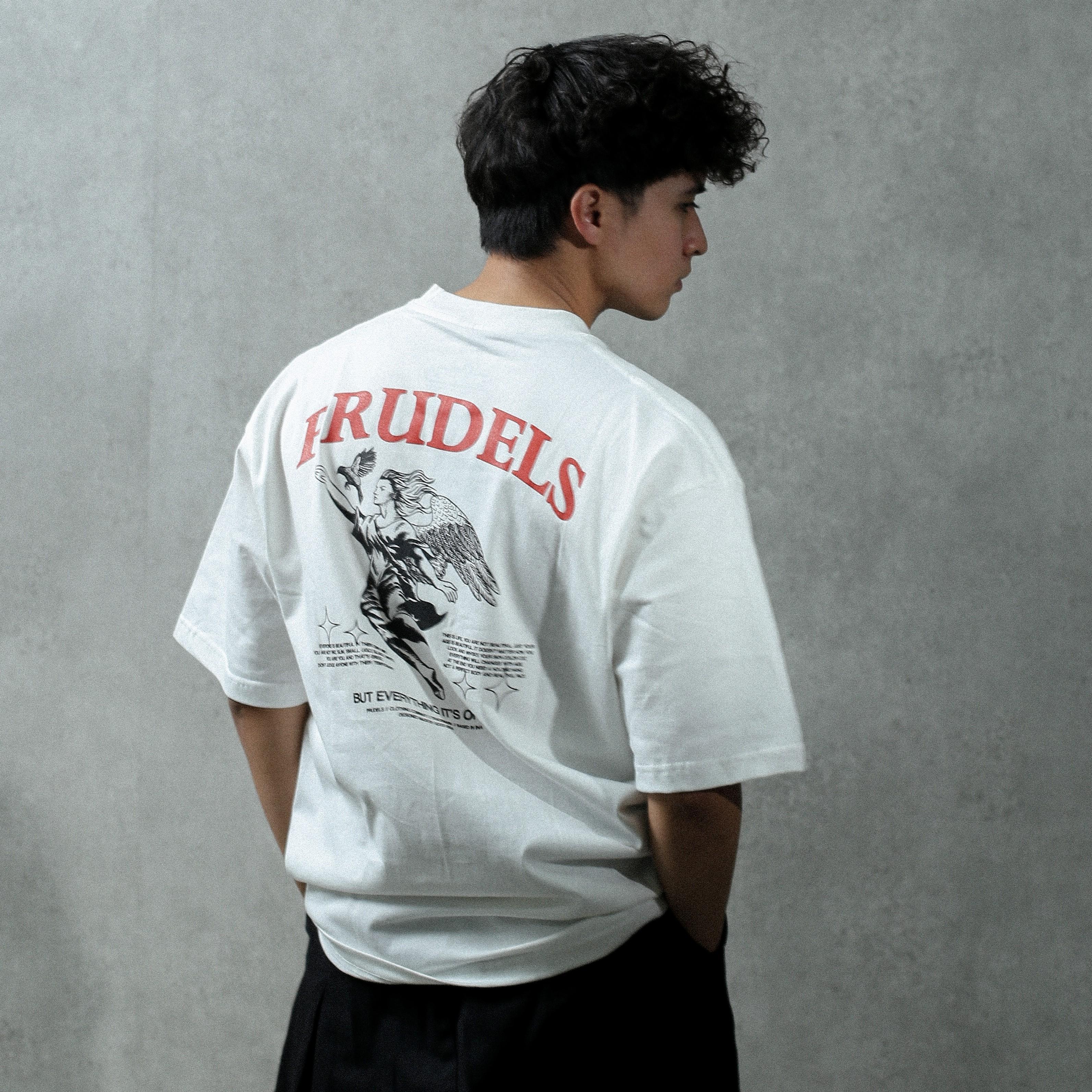 Prudels Kaos Oversize Hitam Unisex - Premium Distro Streetwear - Artikel Keep - Full Cotton 16s Fit & Tebal foto 5