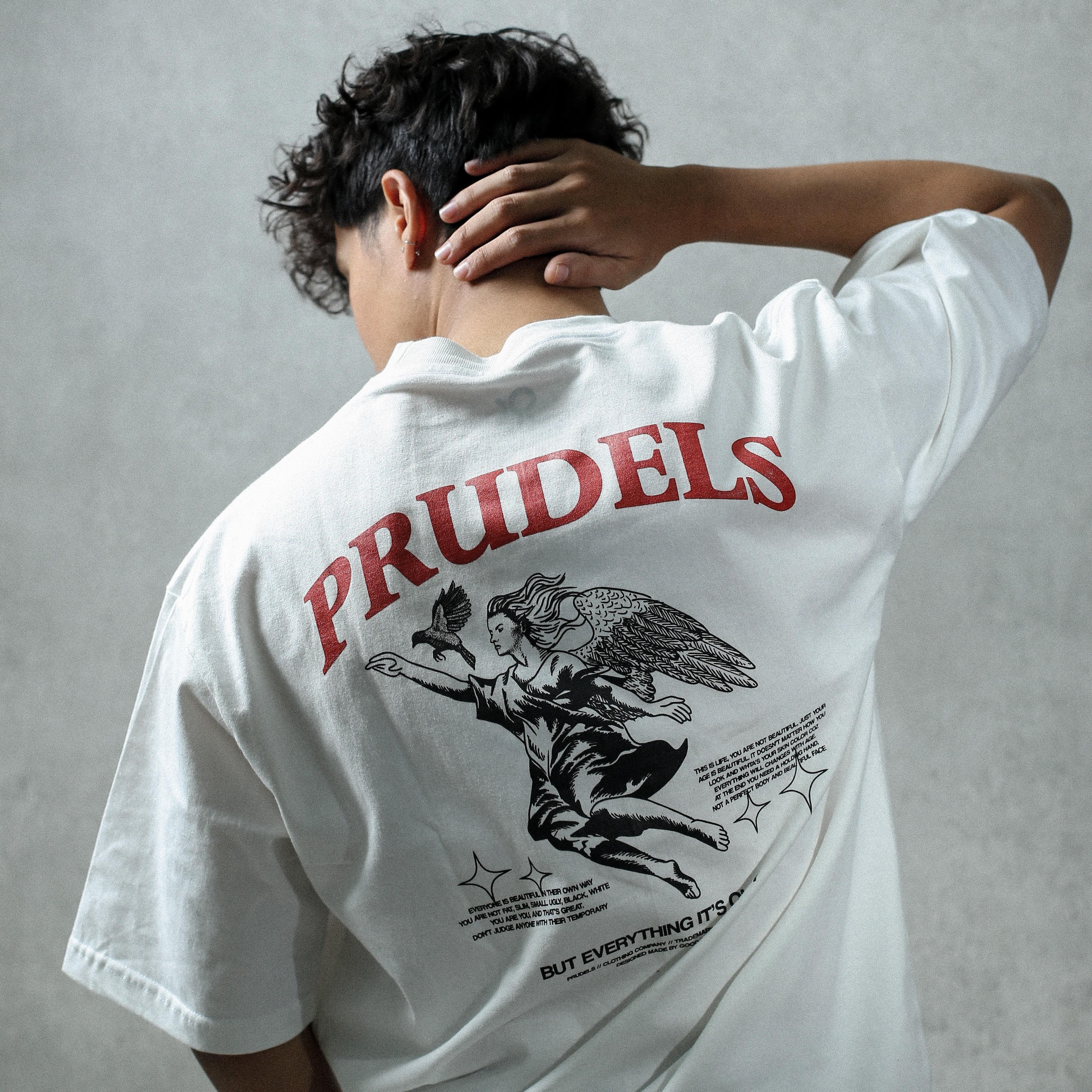Prudels Kaos Oversize Hitam Unisex - Premium Distro Streetwear - Artikel Keep - Full Cotton 16s Fit & Tebal foto 6