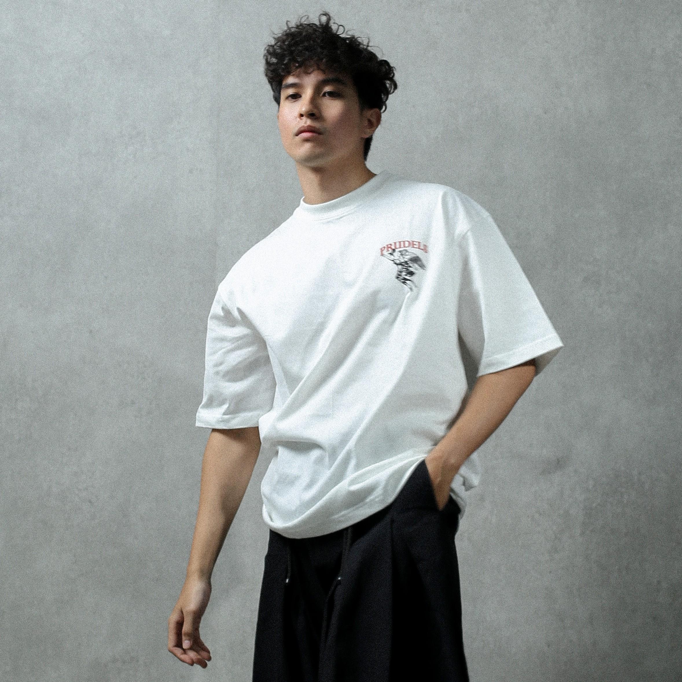 Prudels Kaos Oversize Hitam Unisex - Premium Distro Streetwear - Artikel Keep - Full Cotton 16s Fit & Tebal foto 7