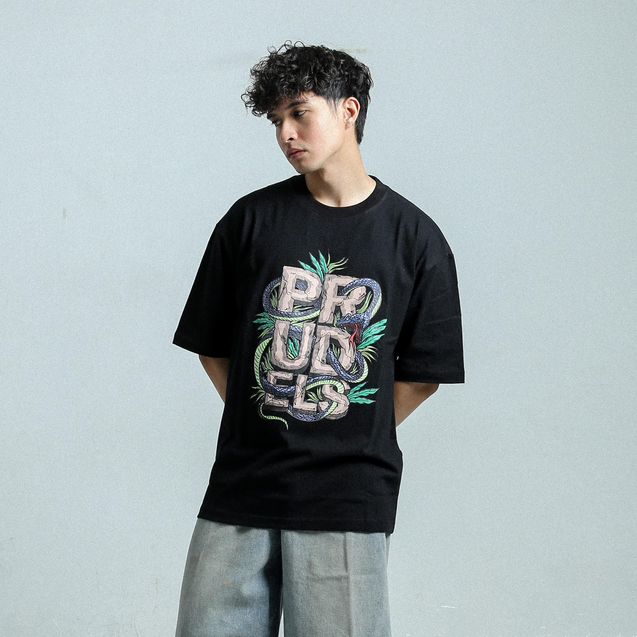 PRUDELS Kaos Oversize Hitam Unisex - Premium Distro Streetwear - Artikel Snake Full Cotton 16s Tebal & Sejuk foto 4